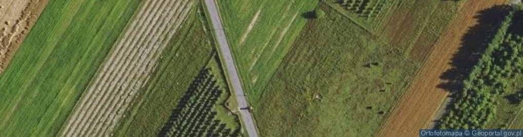 Zdjęcie satelitarne Kapliczka, Figura Świętych, Krzyż