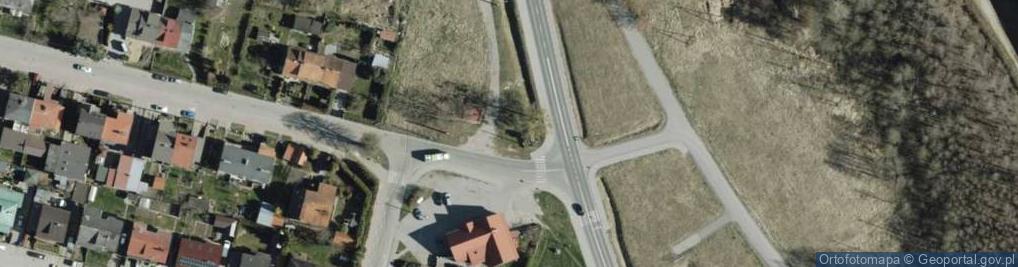 Zdjęcie satelitarne Metalowy krzyż