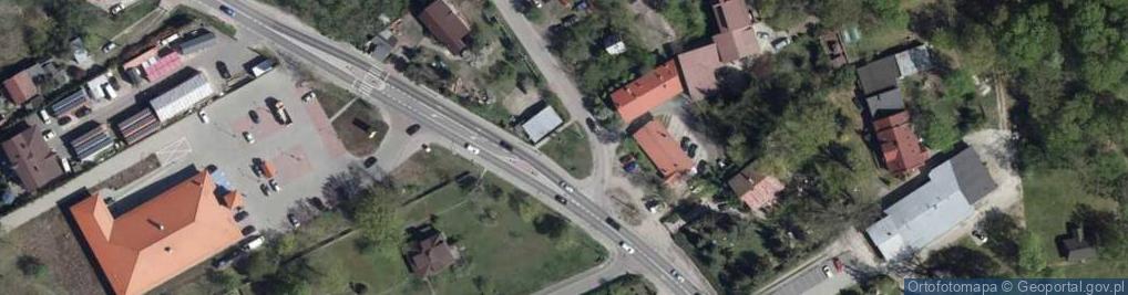 Zdjęcie satelitarne Metalowy krzyż