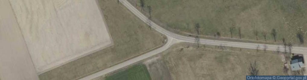 Zdjęcie satelitarne Metalowy krzyż