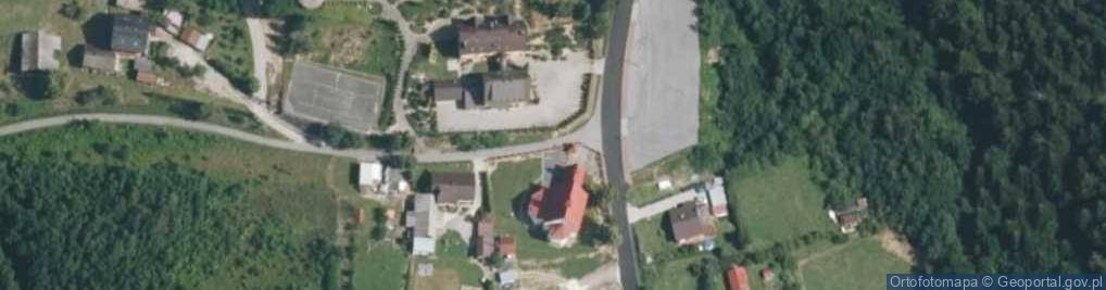 Zdjęcie satelitarne Murowana kapliczka