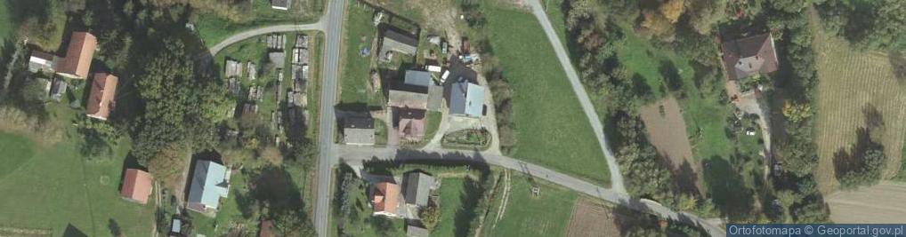 Zdjęcie satelitarne Murowana kapliczka