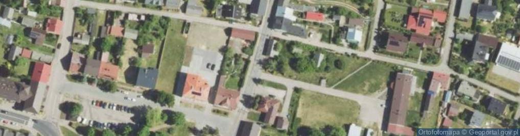 Zdjęcie satelitarne Rzeźba - figurka drewniana św. Floriana