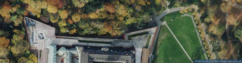 Zdjęcie satelitarne Stacja XIII - droga krzyżowa