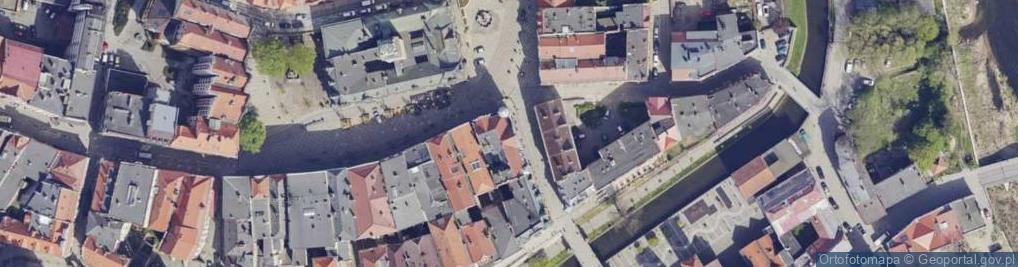 Zdjęcie satelitarne Księgarnia, Prasa