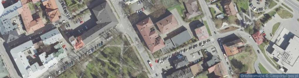 Zdjęcie satelitarne I Liceum Ogólnokształcące Z Oddziałami Dwujęzycznymi Im. Jana Długosza W Nowym Sączu