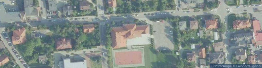 Zdjęcie satelitarne II Liceum Ogólnokształcące Dla Dorosłych W Myślenicach