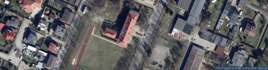 Zdjęcie satelitarne II Liceum Ogólnokształcące Dla Dorosłych W Zduńskiej Woli