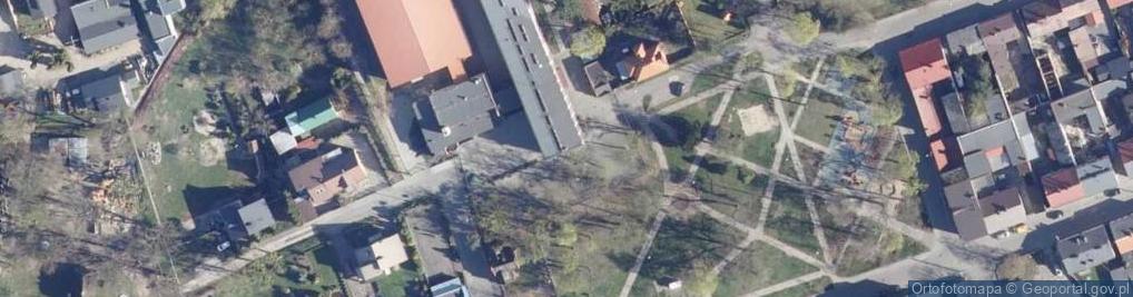 Zdjęcie satelitarne Liceum Ogólnokształcące Dla Dorosłych 'Apis'