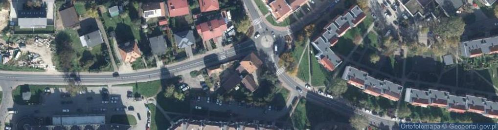 Zdjęcie satelitarne Liceum Ogólnokształcące Dla Dorosłych W Powiatowym Zespole Szkół Nr 2 Im. Piotra Włostowica W Trzebnicy