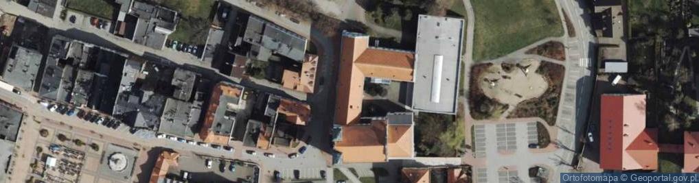 Zdjęcie satelitarne Liceum Ogólnokształcące Im. Filomatów Chojnickich W Chojnicach