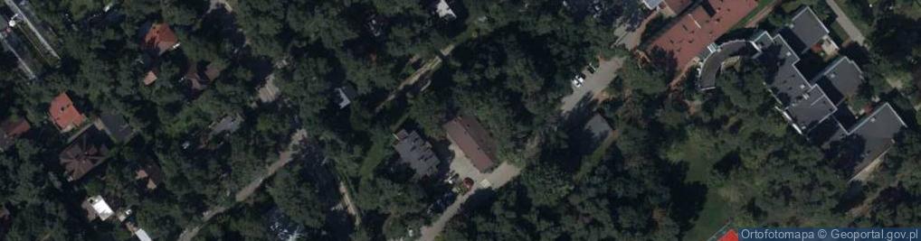 Zdjęcie satelitarne Liceum Ogólnokształcące W Mazowieckim Centrum Neuropsychiatrii W Józefowie