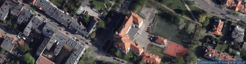 Zdjęcie satelitarne VI Liceum Ogólnokształcące Im. Jana I Jędrzeja Sniadeckich