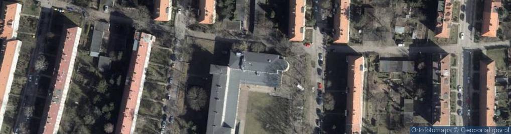 Zdjęcie satelitarne VII Liceum Ogólnokształcące Im. k.k. Baczyńskiego