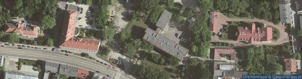 Zdjęcie satelitarne VIII Liceum Ogólnokształcące Im. Stanisława Wyspiańskiego W Krakowie