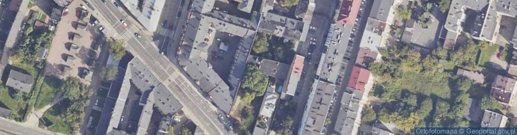 Zdjęcie satelitarne Kominki Ratur