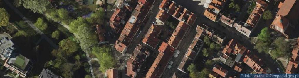 Zdjęcie satelitarne Stawka większa niż życie