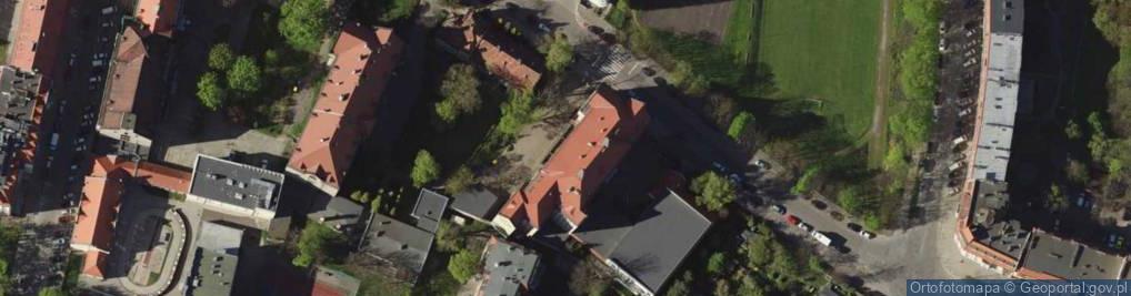 Zdjęcie satelitarne PilkaNaHali.pl - koszykówka/piłka nożna/siatkówka - ZS 'Logistycznych'