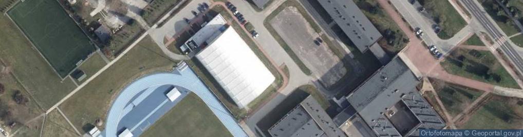Zdjęcie satelitarne Powiatowe Centrum Sportu w Bełchatowie