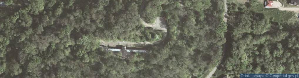 Zdjęcie satelitarne Muzeum Spraw Wojskowych