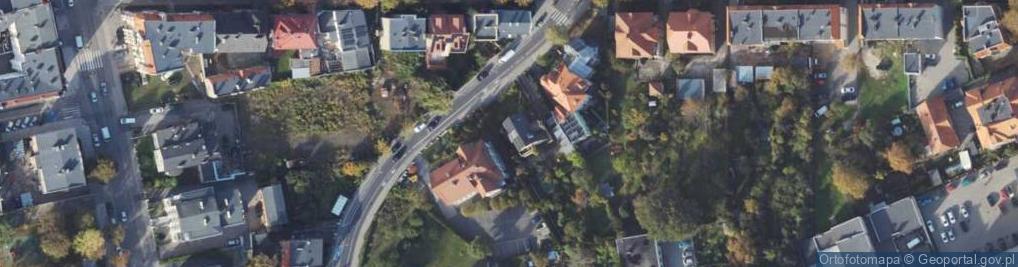 Zdjęcie satelitarne Muzeum Techniki i Machin Wojennych