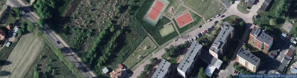Zdjęcie satelitarne Obiekt sportowy