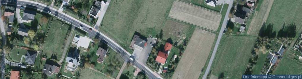 Zdjęcie satelitarne Paczkomat InPost CAC01M