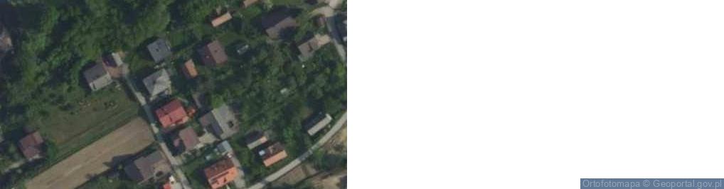 Zdjęcie satelitarne Paczkomat InPost CEC04M