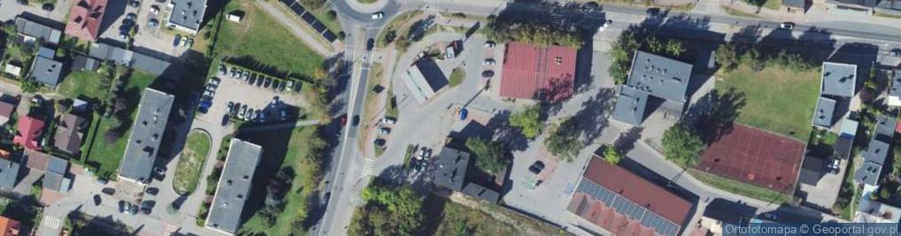 Zdjęcie satelitarne Paczkomat InPost CHC03BAPP