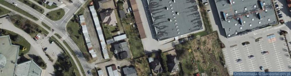 Zdjęcie satelitarne Paczkomat InPost CHC04A
