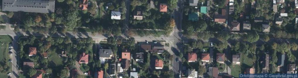Zdjęcie satelitarne Paczkomat InPost CHE03N