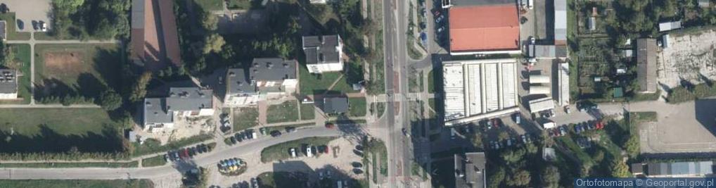 Zdjęcie satelitarne Paczkomat InPost CHE06M