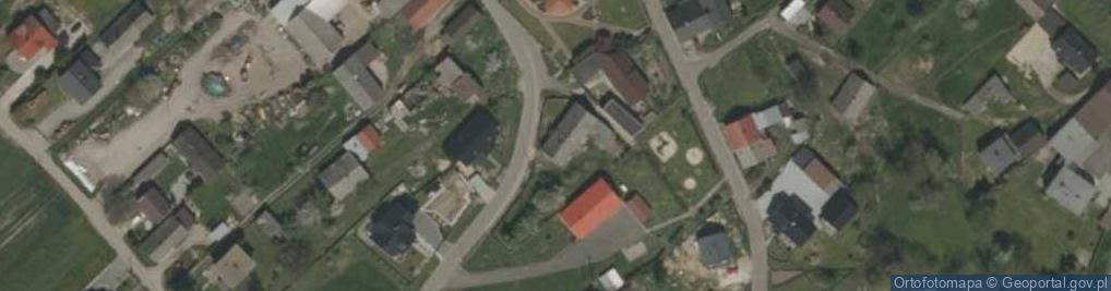 Zdjęcie satelitarne Paczkomat InPost CHLQ01M