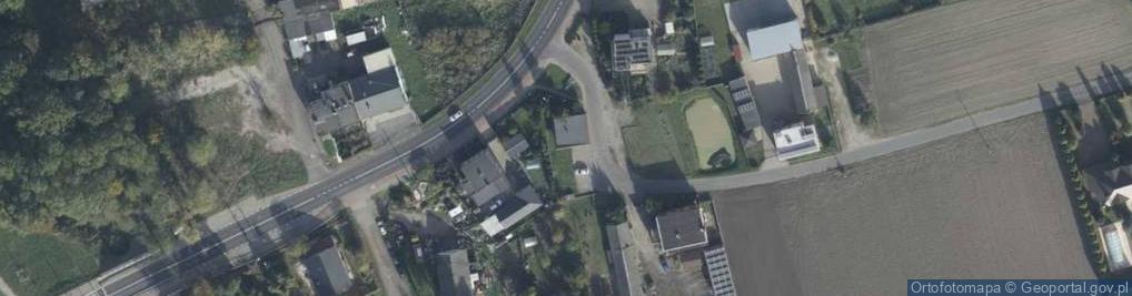 Zdjęcie satelitarne Paczkomat InPost CHUQ01BAPP