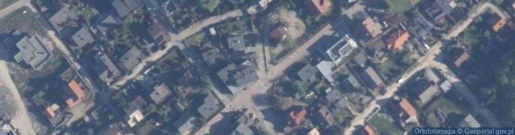 Zdjęcie satelitarne Paczkomat InPost CKY01E