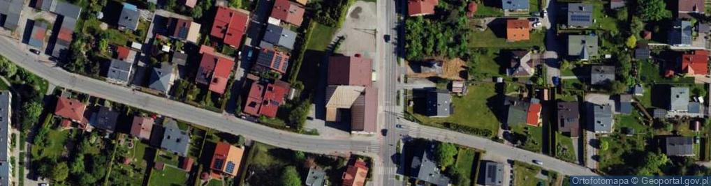 Zdjęcie satelitarne Paczkomat InPost CZD03M