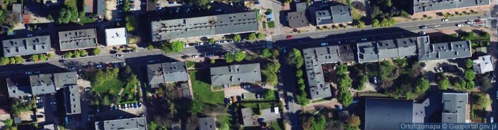 Zdjęcie satelitarne Paczkomat InPost CZE03M