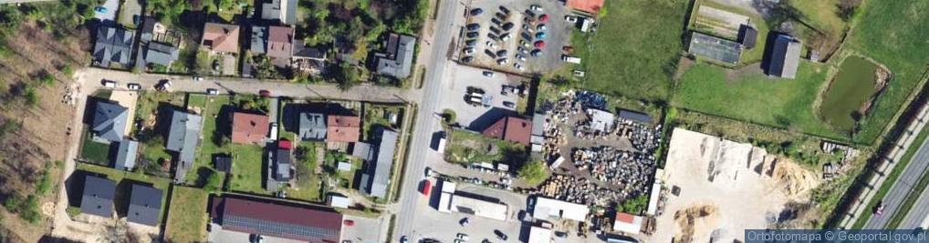 Zdjęcie satelitarne Paczkomat InPost CZE06N