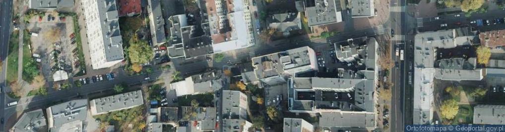 Zdjęcie satelitarne Paczkomat InPost CZE17M