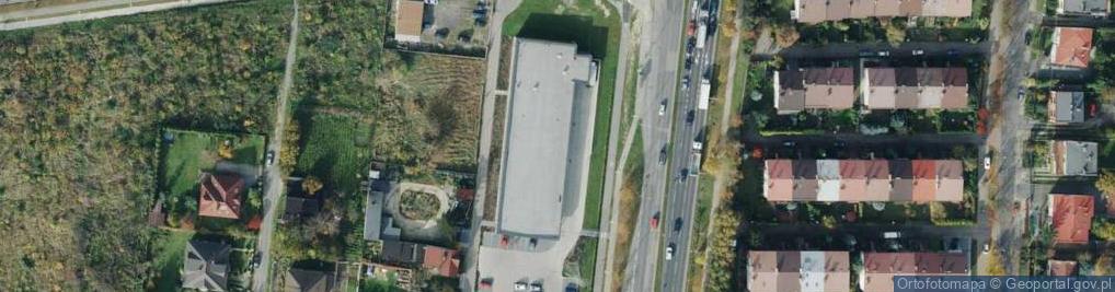 Zdjęcie satelitarne Paczkomat InPost CZE28M