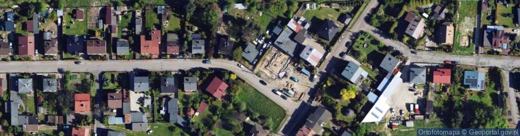 Zdjęcie satelitarne Paczkomat InPost CZE30M