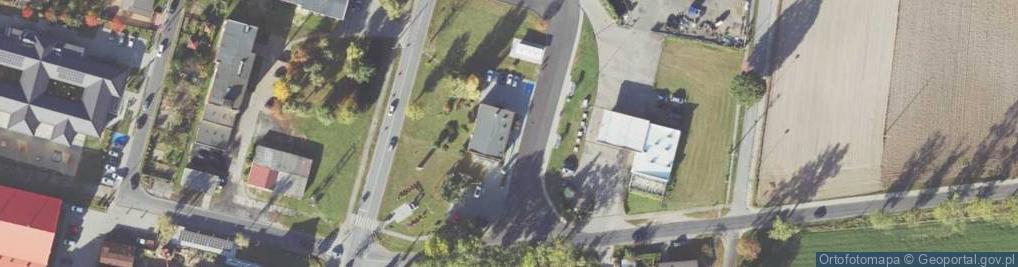 Zdjęcie satelitarne Paczkomat InPost DOU01A