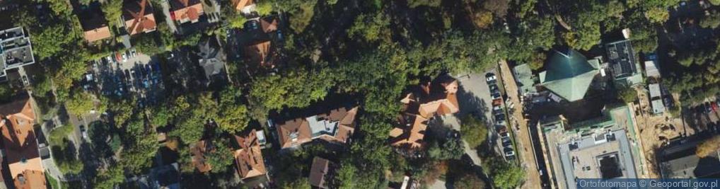 Zdjęcie satelitarne Paczkomat InPost GDA13A