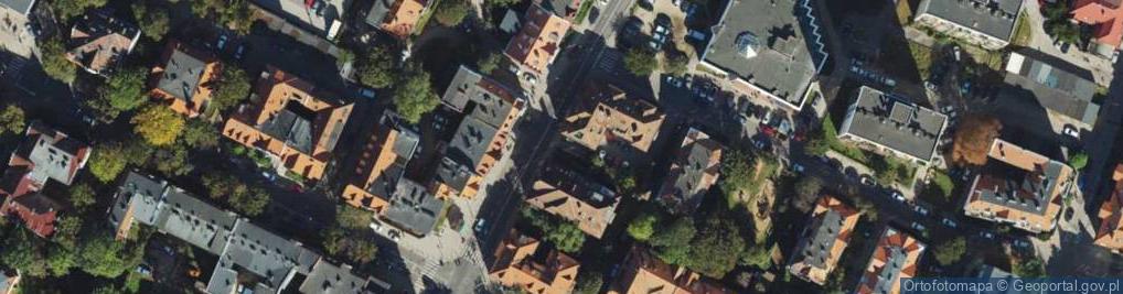 Zdjęcie satelitarne Paczkomat InPost GDA47M