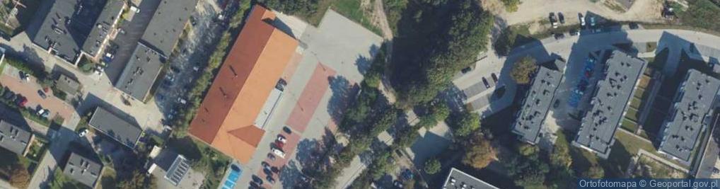 Zdjęcie satelitarne Paczkomat InPost GDY20M