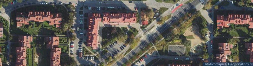 Zdjęcie satelitarne Paczkomat InPost GDY82M