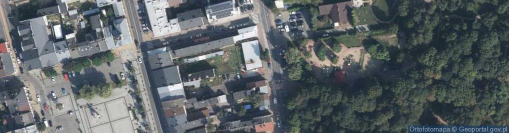 Zdjęcie satelitarne Paczkomat InPost GRJ06M