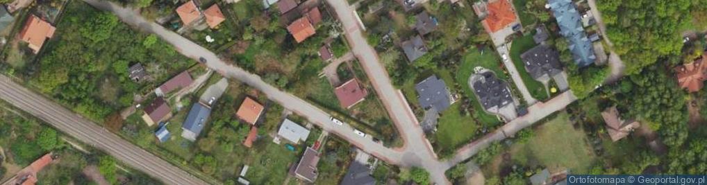 Zdjęcie satelitarne Paczkomat InPost GRM02M