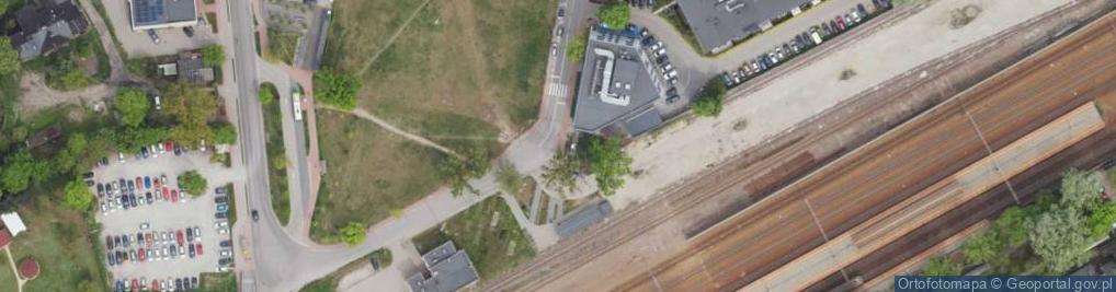 Zdjęcie satelitarne Paczkomat InPost GRM09M