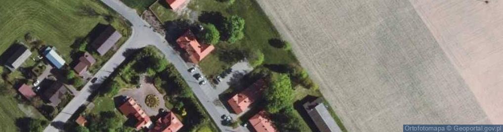 Zdjęcie satelitarne Paczkomat InPost GXY01M